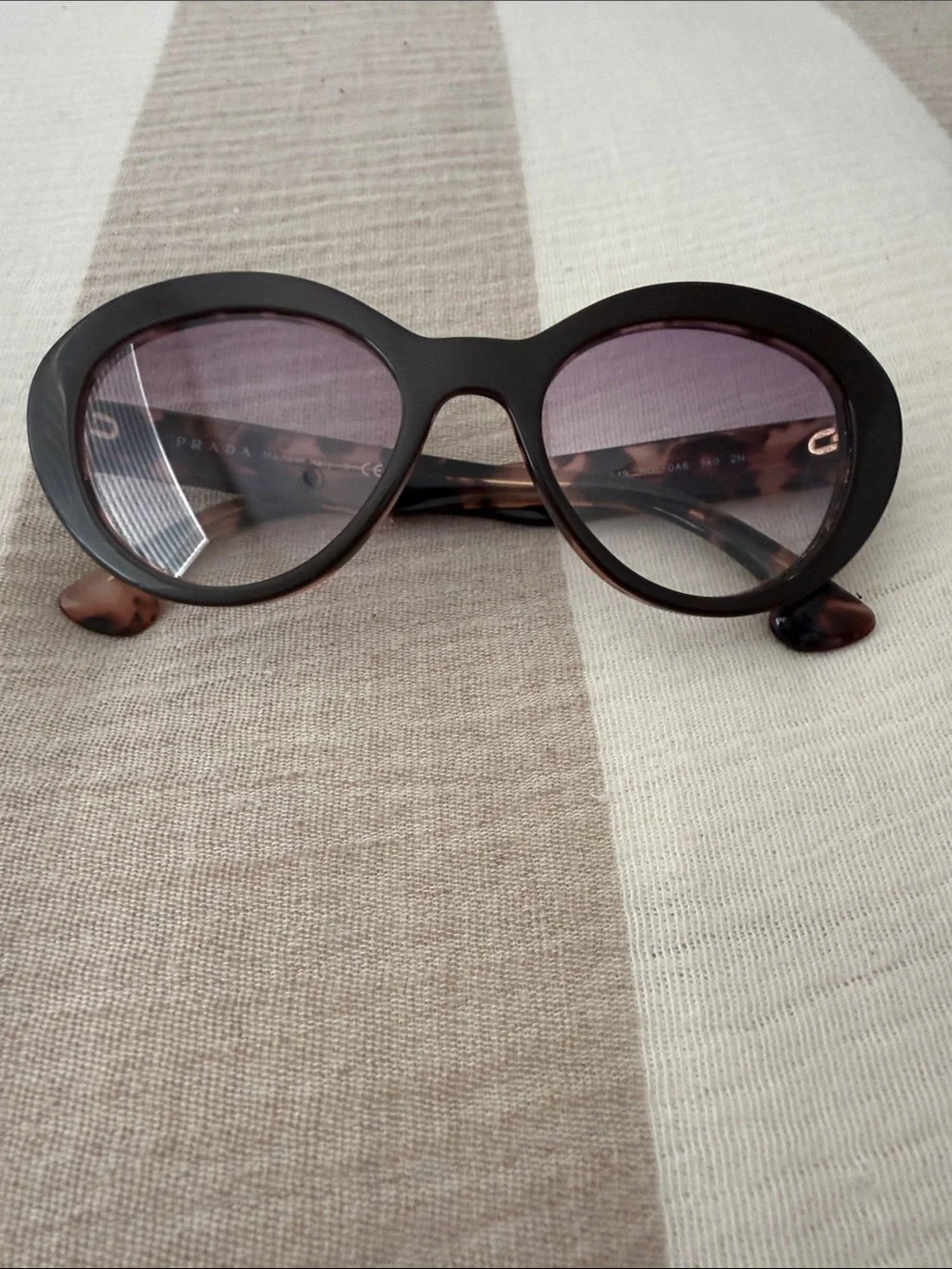 Prada chic vintage